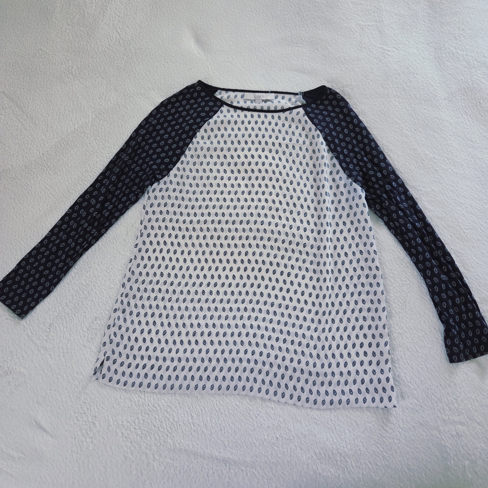 LOFT ✨️ Women's Long Sleeve Top Size M